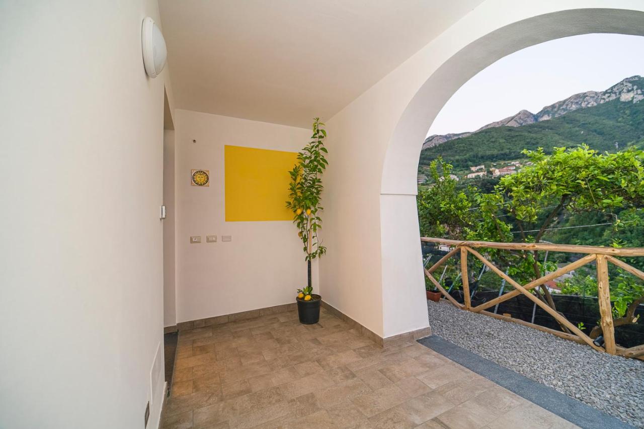 Tra Sole E Limoni Apartments Tramonti Luaran gambar